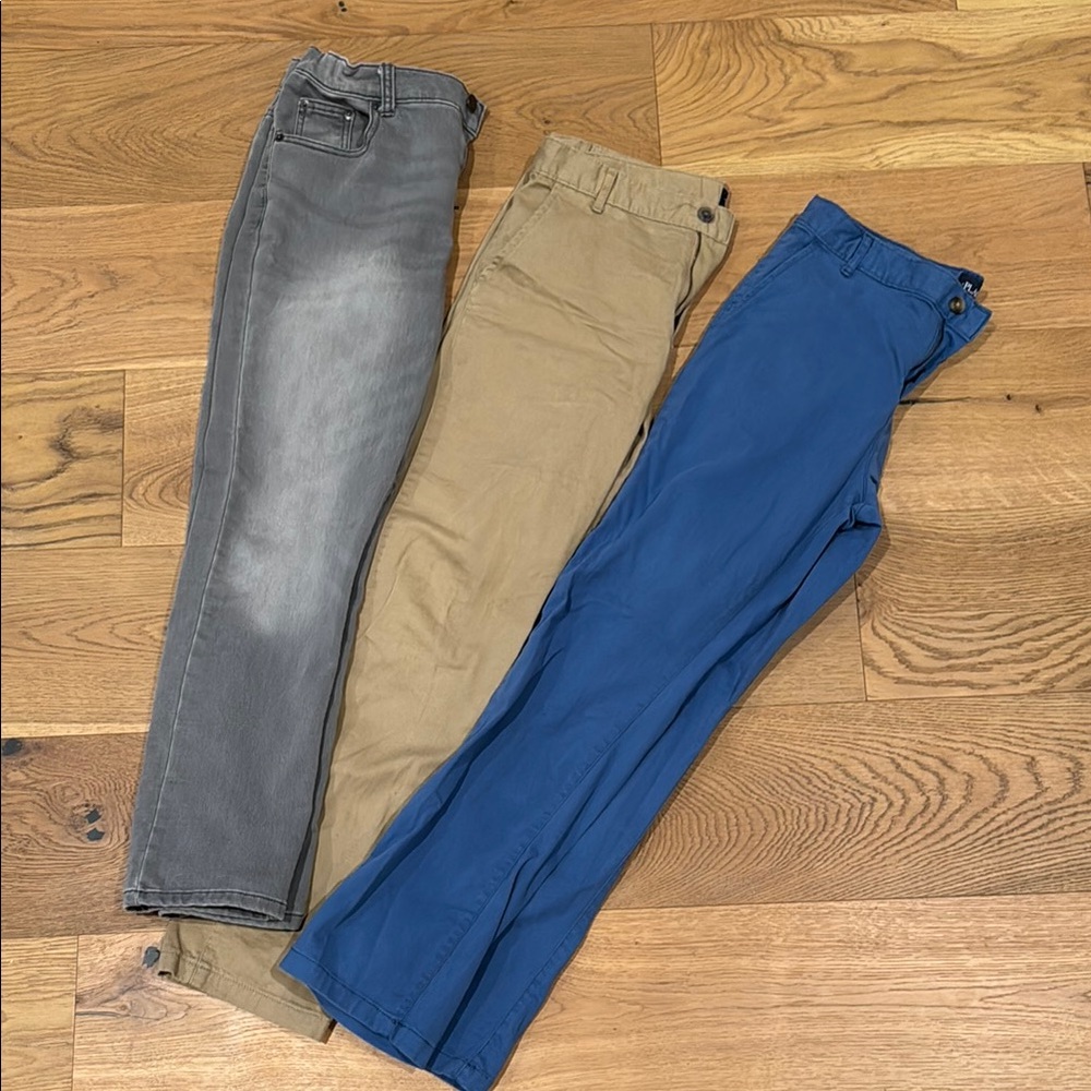 Gray Jeans (worn look), Khaki Chinos, Blue Chinos